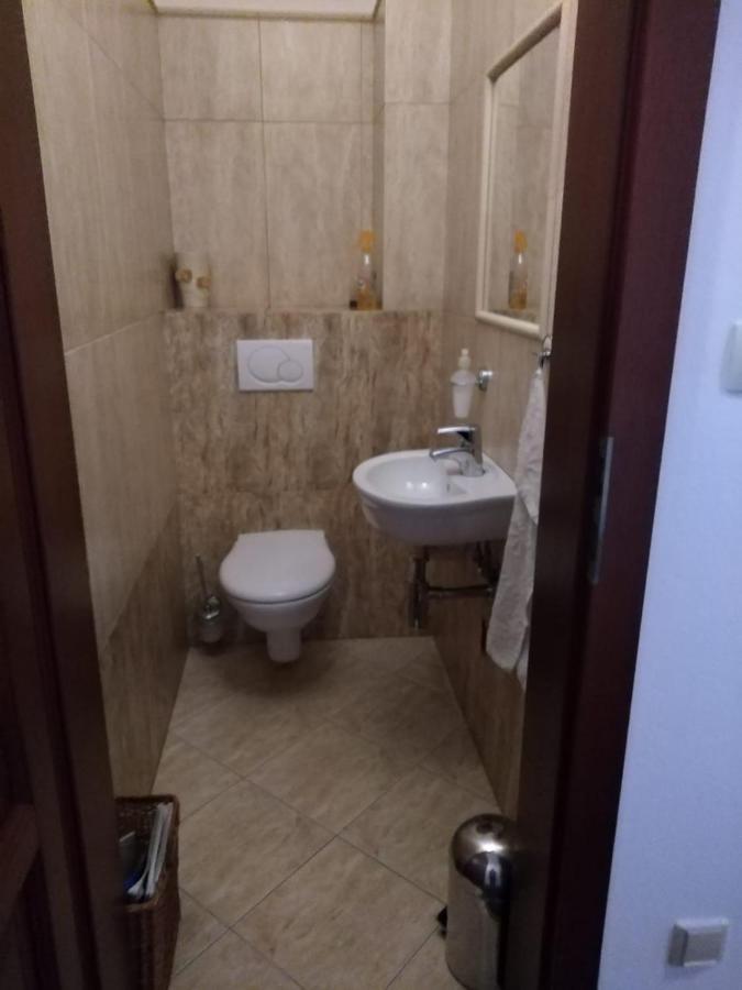Brezno 2 Izbovy Apartman Sabi Eksteriør billede